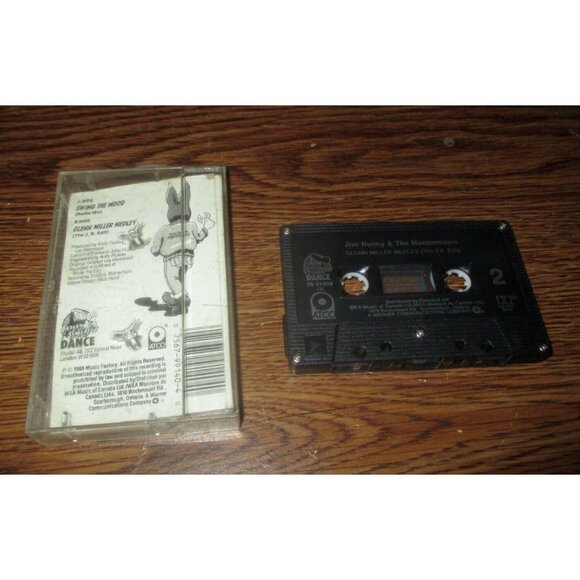 Jive Bunny & the Mastermixers - Swing The Mood single (2 remixes) on cassette - Picture 2 of 3